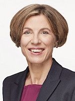 Dr. Anne-Catherine Hahn, LL.M.